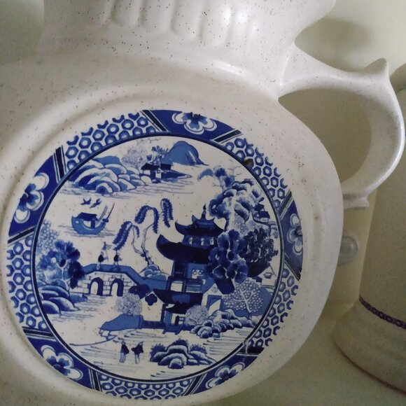 Vintage McCoy USA  Cookie Jar Pitcher With Lid Blue Willow Design - Picture 2 of 6